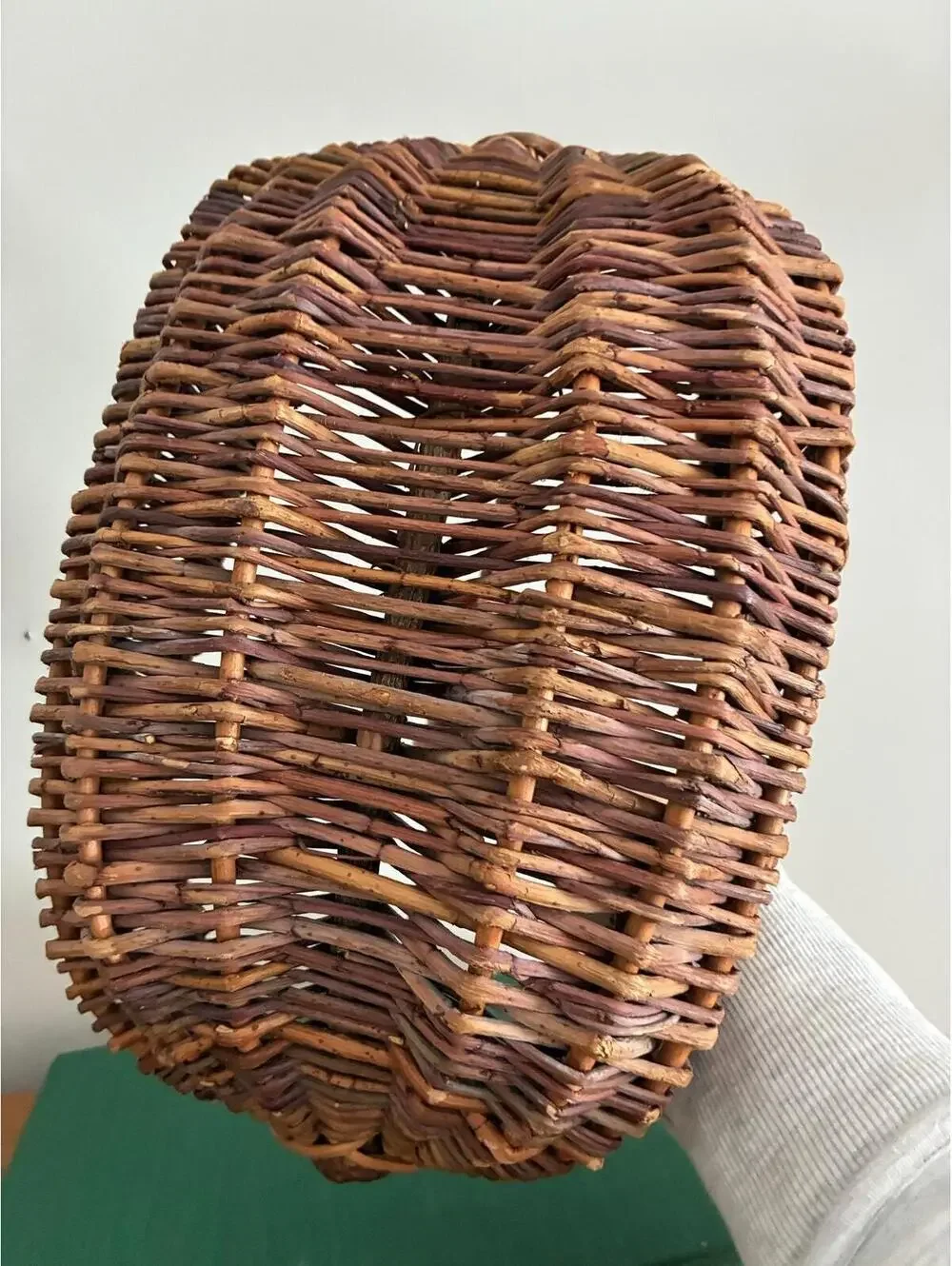 Vintage Handwoven Buttocks Basket – Primitive Rib Willow Gathering Basket